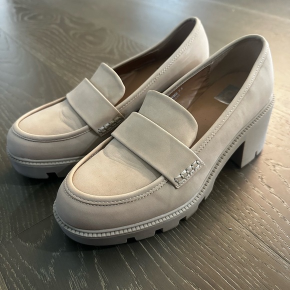 Dolce Vita Neeka Cream Loafers Size 7.5 - Picture 1 of 5